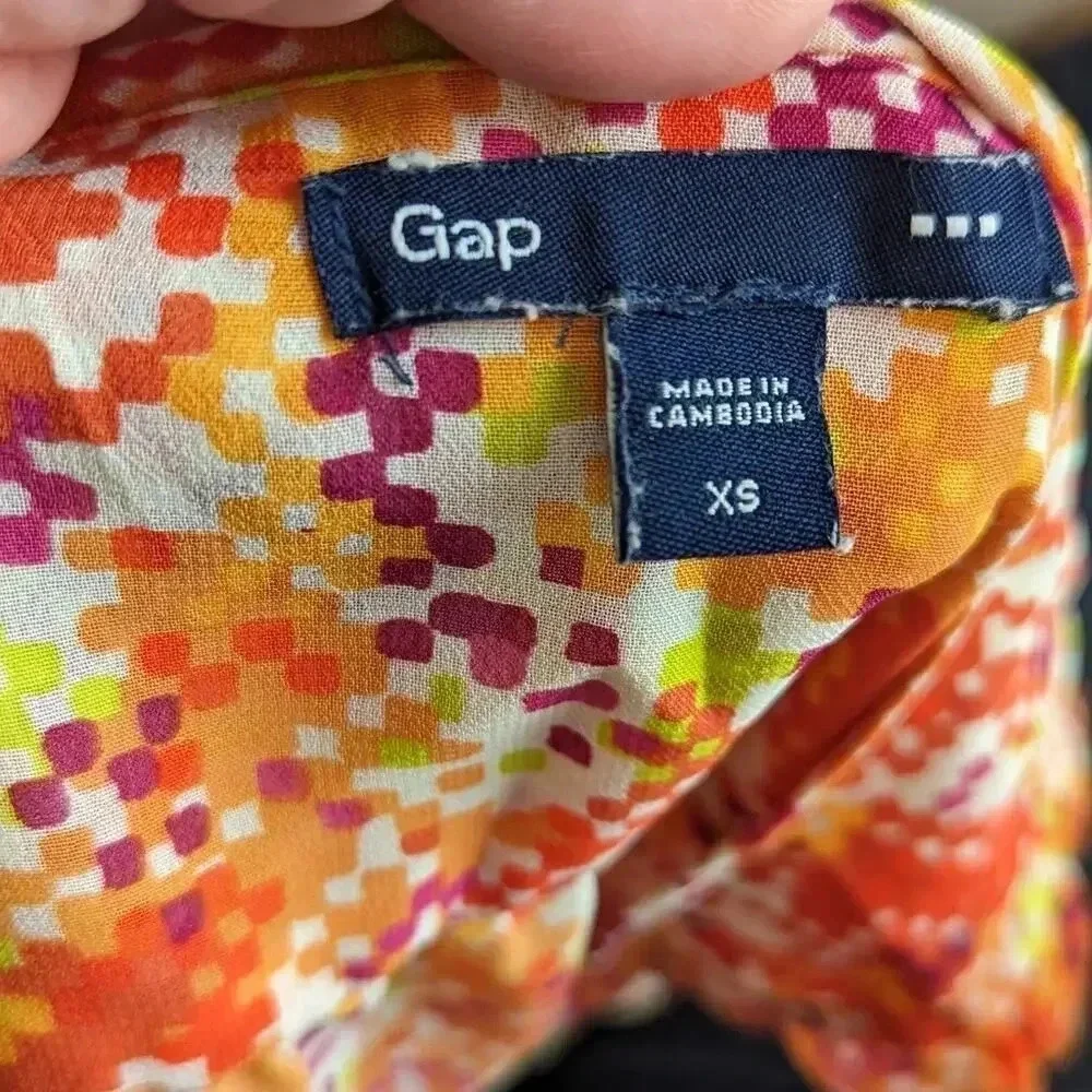 Gap Digital Art Top / XS - Picture 5 of 7